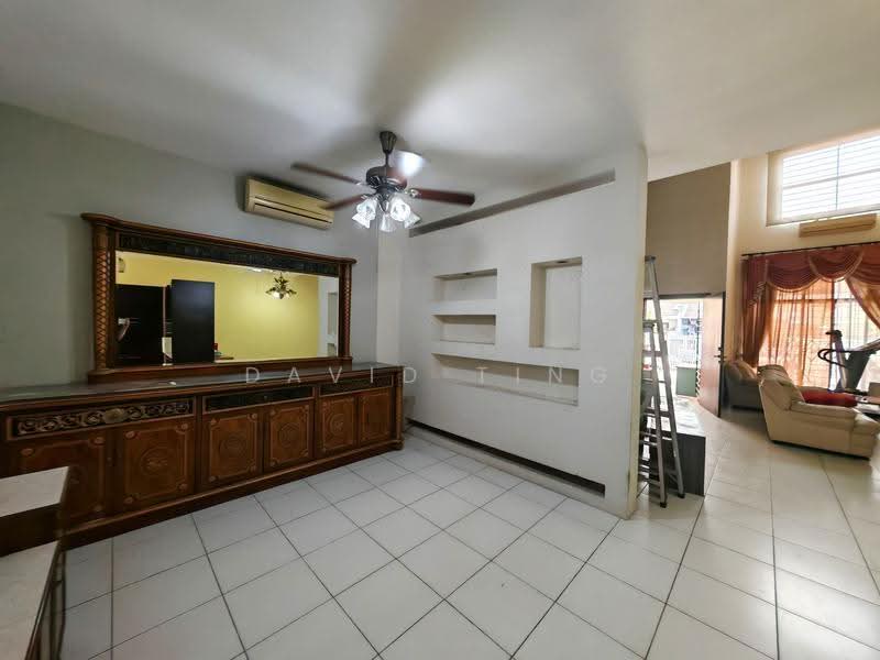 3-storey Terraced House for Sale in Lake Fields (Sungai Besi) - David Ting - PropertyGuru.com.my