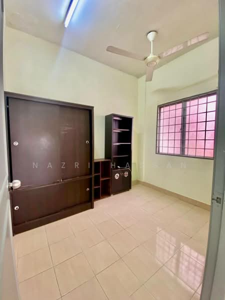 Apartment for Sale at Pangsapuri Delima - Nazri Hassan - PropertyGuru.com.my