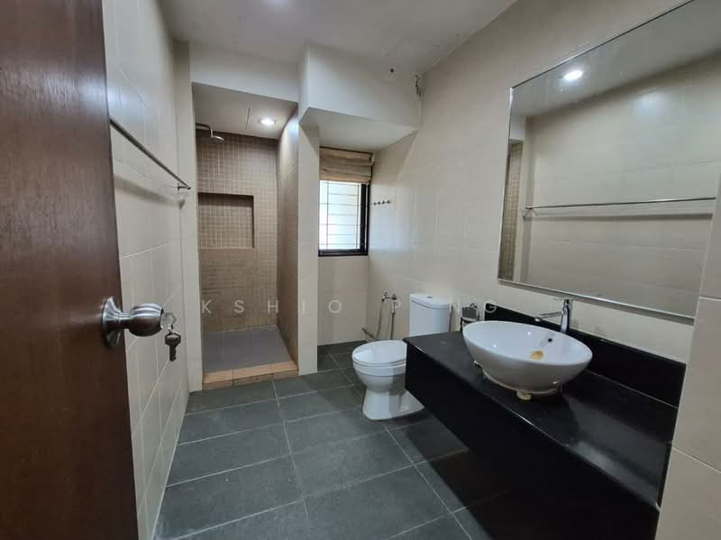 Rumah Teres 3 Tingkat untuk Dijual di Jelutong (Penang) - Kshio P'ng - Bathroom - PropertyGuru.com.my