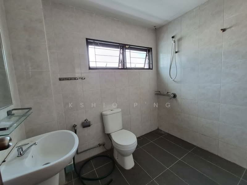 Rumah Teres 3 Tingkat untuk Dijual di Jelutong (Penang) - Kshio P'ng - Bathroom - PropertyGuru.com.my