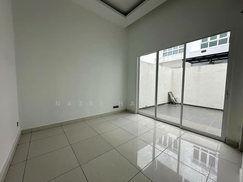 Rumah Berkembar untuk Dijual di Bandar Bukit Raja (Klang) - Nazri Hassan - PropertyGuru.com.my