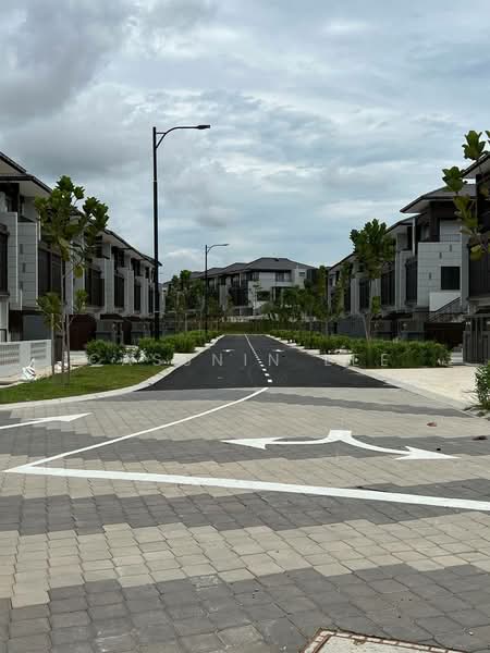 Rumah Teres 3 Tingkat untuk Dijual di Cyberjaya (Selangor) - Cassnin Lee - Exterior - PropertyGuru.com.my