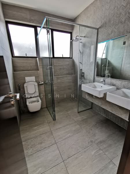 Rumah Teres 3 Tingkat untuk Dijual di Cyberjaya (Selangor) - Cassnin Lee - Bathroom - PropertyGuru.com.my