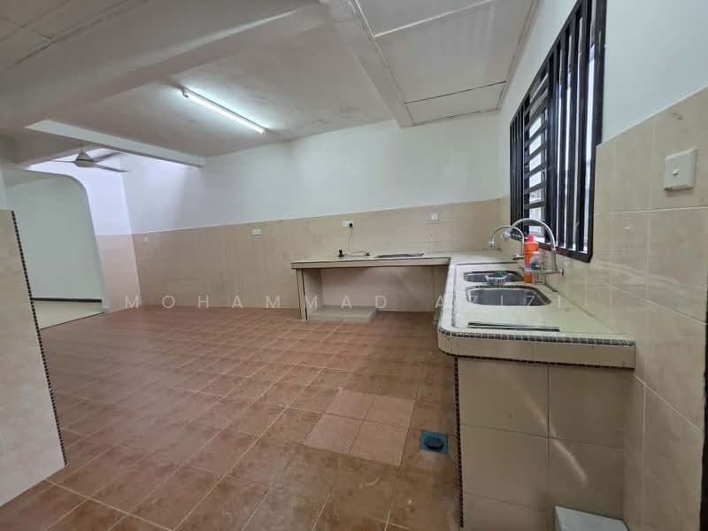 Rumah Teres 1 Tingkat untuk Disewa di Bukit Setongkol (Kuantan) - Mohammad Azizi - PropertyGuru.com.my