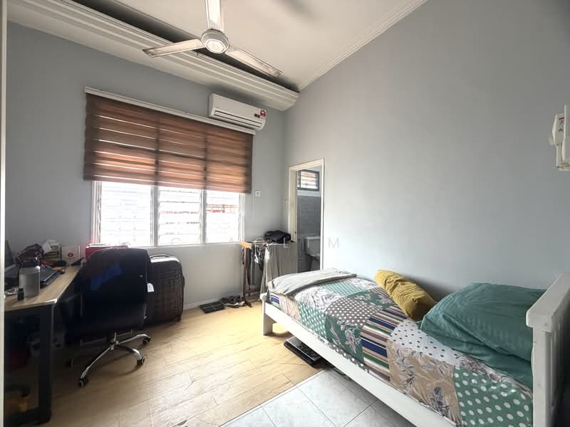 Rumah Teres 2 Tingkat untuk Dijual di Bandar Tun Hussein Onn (Cheras) - ChaoLim . - Bedroom - PropertyGuru.com.my