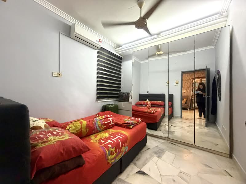 Rumah Teres 2 Tingkat untuk Dijual di Bandar Tun Hussein Onn (Cheras) - ChaoLim . - Bedroom - PropertyGuru.com.my