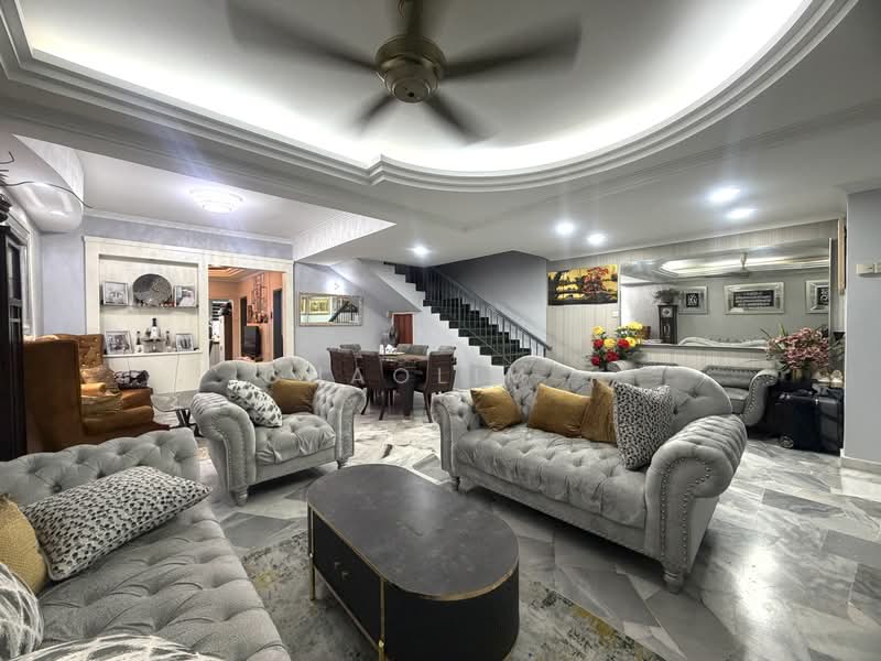 Rumah Teres 2 Tingkat untuk Dijual di Bandar Tun Hussein Onn (Cheras) - ChaoLim . - Living Room - PropertyGuru.com.my