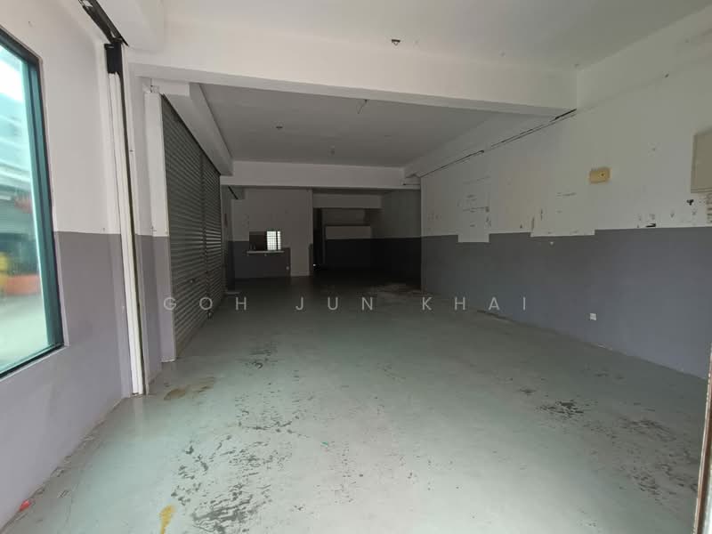 Shop for Rent in Taman Cheng Baru (Cheng) - Goh Jun Khai - Interior - PropertyGuru.com.my