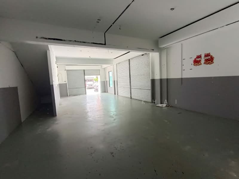 Shop for Rent in Taman Cheng Baru (Cheng) - Goh Jun Khai - Interior - PropertyGuru.com.my