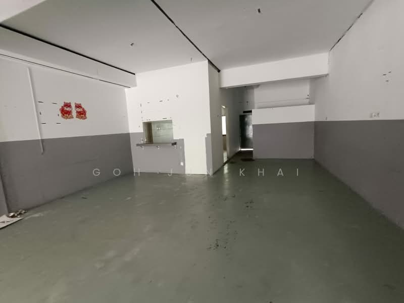 Shop for Rent in Taman Cheng Baru (Cheng) - Goh Jun Khai - Interior - PropertyGuru.com.my