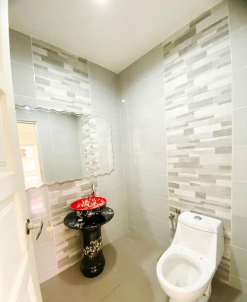Bungalow for Sale in Sunway Damansara (Kota Damansara) - Victor Liew - Bathroom - PropertyGuru.com.my