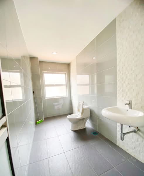 Bungalow for Sale in Sunway Damansara (Kota Damansara) - Victor Liew - Bathroom - PropertyGuru.com.my