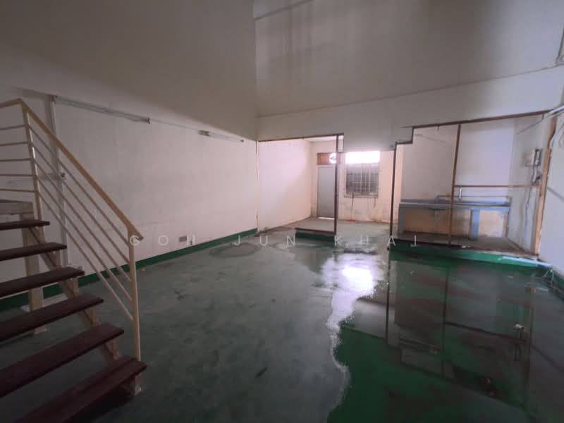 Shop for Rent in Taman Cheng Utama (Cheng) - Goh Jun Khai - Interior - PropertyGuru.com.my