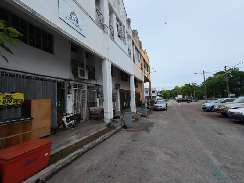 Shop for Rent in Taman Cheng Utama (Cheng) - Goh Jun Khai - Exterior - PropertyGuru.com.my