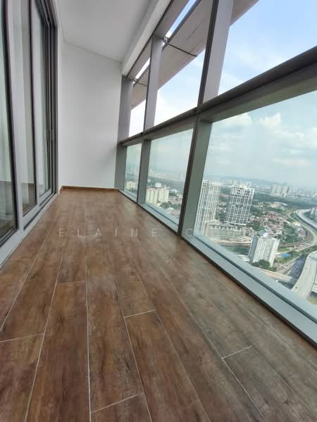 Servis Apartment untuk Disewa di Southpoint Residences - Elaine Chin - Balcony - PropertyGuru.com.my