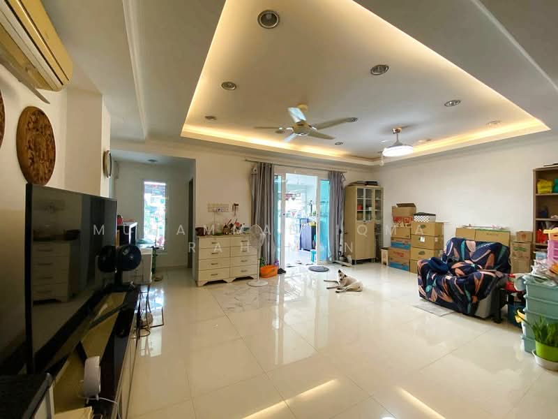 Rumah Teres 2 Tingkat untuk Dijual di Taman Mutiara Indah (Puchong) - Muhammad Iqmal Rahiman - Living Room - PropertyGuru.com.my