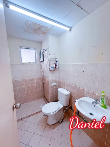 Condominium for Rent at Park View Tower - Daniel Kang - Bathroom - PropertyGuru.com.my