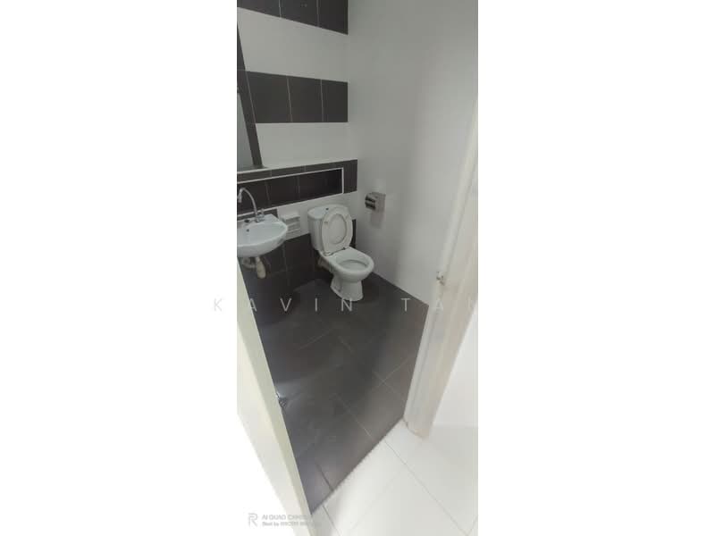 Rumah Teres 2 Tingkat untuk Disewa di Taman Setia Indah (Tebrau) - Kavin Tan - Bathroom - PropertyGuru.com.my