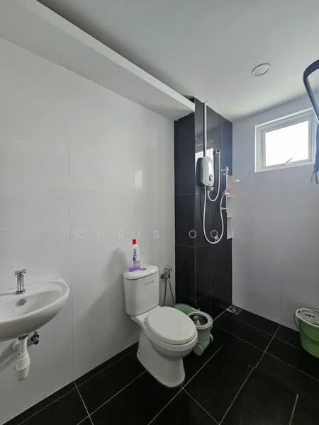 Condominium for Sale at The Clovers - Chris Ooi - Bathroom - PropertyGuru.com.my