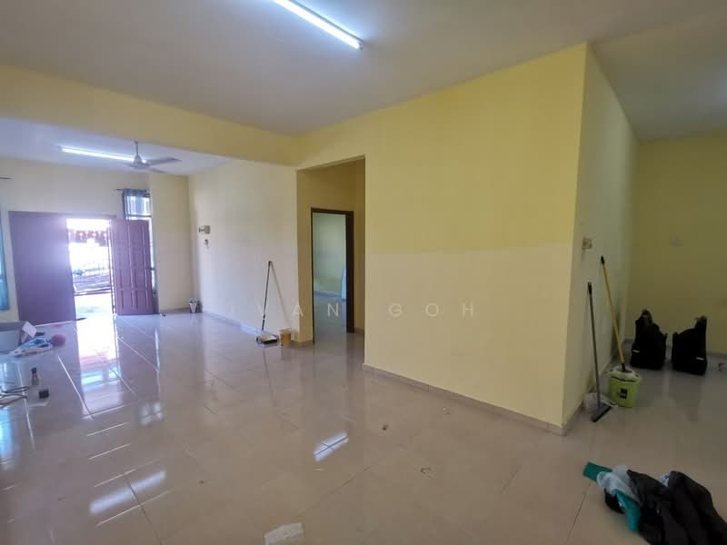 1-storey Terraced House for Sale in Taman Rembia Perkasa (Rembia) - Ivan Goh - Living Room - PropertyGuru.com.my