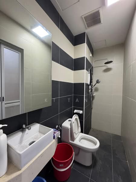 Servis Apartment untuk Disewa di D'Secret Garden (Pangsapuri Kempas Indah) - KT Tan - Bathroom - PropertyGuru.com.my