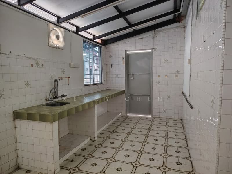 Rumah Teres 2 Tingkat untuk Dijual di Taman Overseas Union (Taman Oug) (Jalan Klang Lama (Old Klang Road)) - Kenny Chen - Kitchen - PropertyGuru.com.my