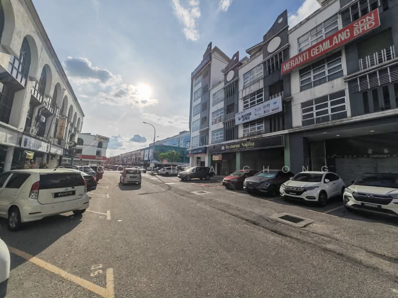 Kedai / Pejabat untuk Disewa di MKH Avenue (Kajang) - Choon Hua Chong - Exterior - PropertyGuru.com.my