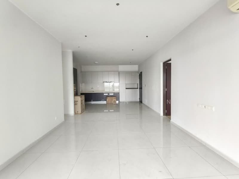 Condominium for Sale at Kings Bay @ Country Garden Danga Bay - Neilson Tan - Kitchen - PropertyGuru.com.my