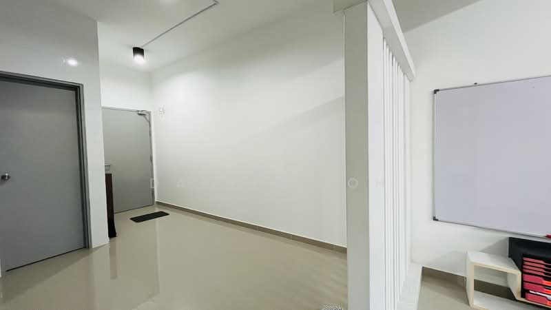 Service Residence for Rent at Serviced Residence @ The Louvre @ Country Heights - Darren Toh - Interior - PropertyGuru.com.my