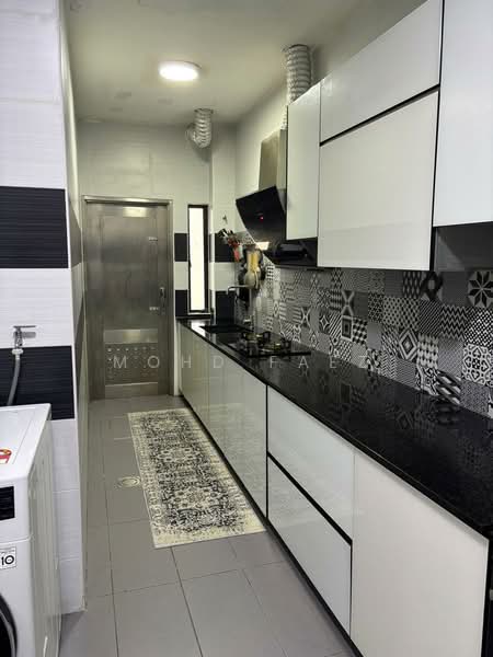 2-storey Terraced House for Sale in Bandar Uda Utama (Johor Bahru) - Mohd Faez - Kitchen - PropertyGuru.com.my
