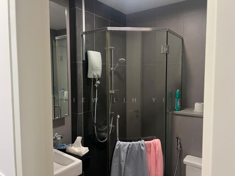 Servis Apartment untuk Disewa di Imperia - Liew Lih Yi - Bathroom - PropertyGuru.com.my