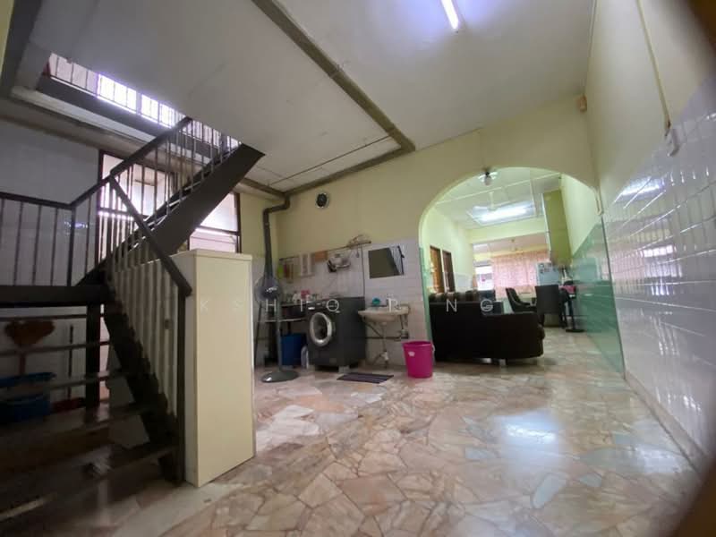 1.5-storey Terraced House for Sale in Batu Lancang (Jelutong) - Kshio P'ng - Interior - PropertyGuru.com.my