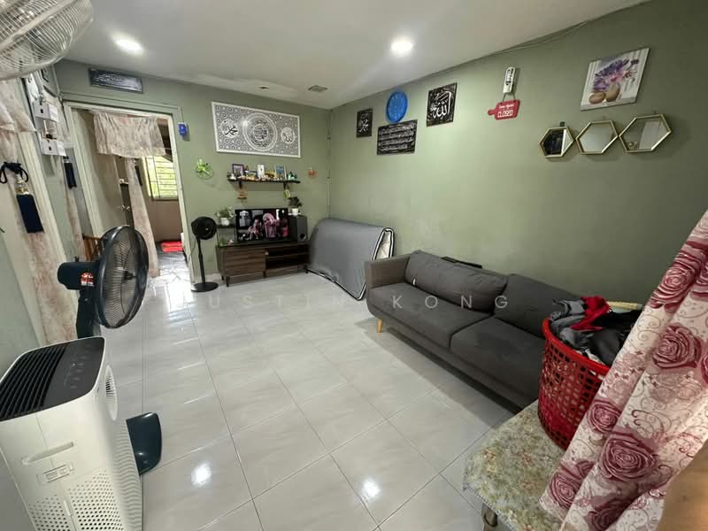 Rumah Flat untuk Dijual di Taman Cempaka - Justin Kong - Living Room - PropertyGuru.com.my