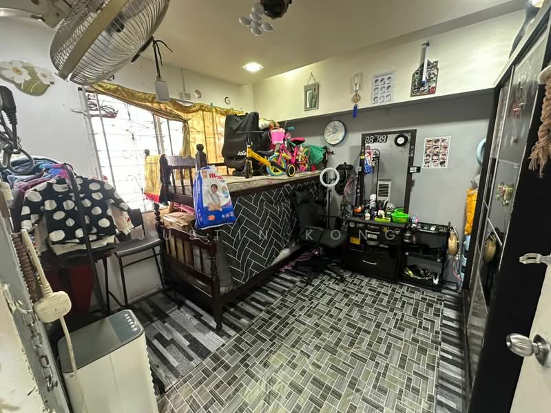 Rumah Flat untuk Dijual di Taman Cempaka - Justin Kong - Bedroom - PropertyGuru.com.my