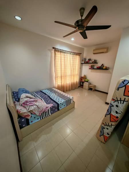 Rumah Berkembar untuk Dijual di Taman Bukit Semenyih (Semenyih) - Sam Yap - Bedroom - PropertyGuru.com.my