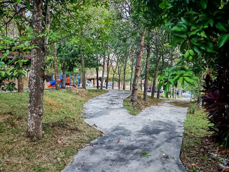 Rumah Berkembar untuk Dijual di Taman Bukit Semenyih (Semenyih) - Sam Yap - Exterior - PropertyGuru.com.my
