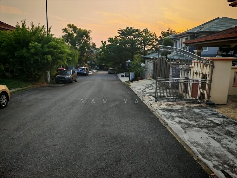 Rumah Berkembar untuk Dijual di Taman Bukit Semenyih (Semenyih) - Sam Yap - Exterior - PropertyGuru.com.my