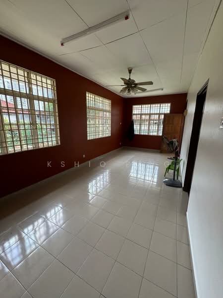 Semi-Detached House for Sale in Sungai Ara (Penang) - Kshio P'ng - Living Room - PropertyGuru.com.my