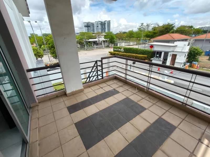 Cluster House for Sale in Nusa Duta (Iskandar Puteri (Nusajaya)) - Jiin Chai Lee - Balcony - PropertyGuru.com.my