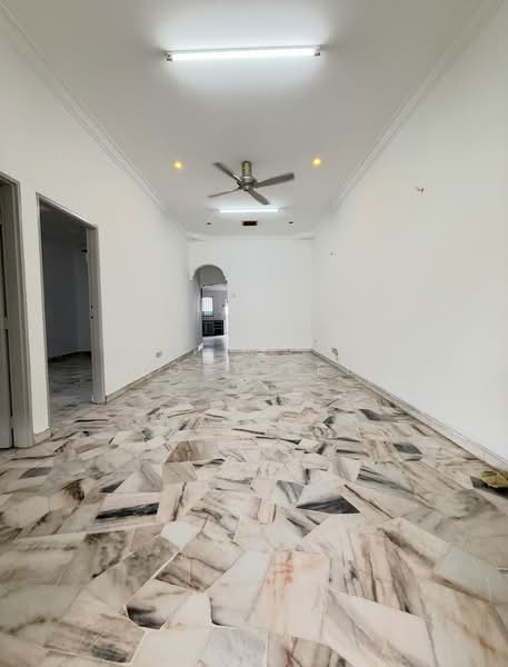 Rumah Teres 1 Tingkat untuk Dijual di Johor Bahru (Johor) - Zoey Lee - Living Room - PropertyGuru.com.my