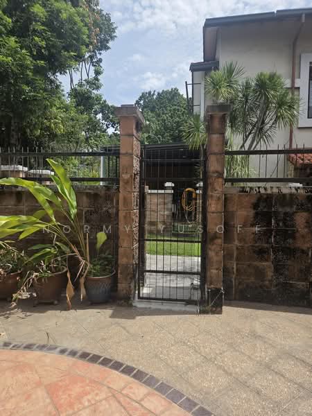 2.5-storey Terraced House for Sale in Bukit Jelutong (Shah Alam) - Normy Yusoff - Exterior - PropertyGuru.com.my
