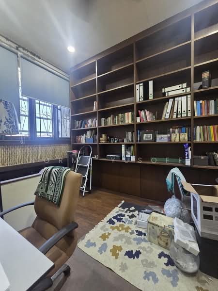 2.5-storey Terraced House for Sale in Bukit Jelutong (Shah Alam) - Normy Yusoff - Study - PropertyGuru.com.my