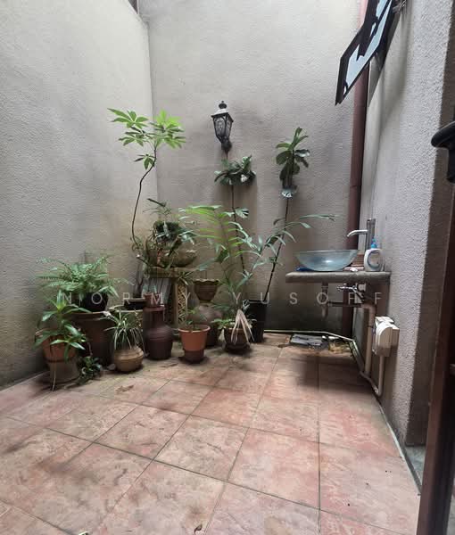 2.5-storey Terraced House for Sale in Bukit Jelutong (Shah Alam) - Normy Yusoff - Exterior - PropertyGuru.com.my