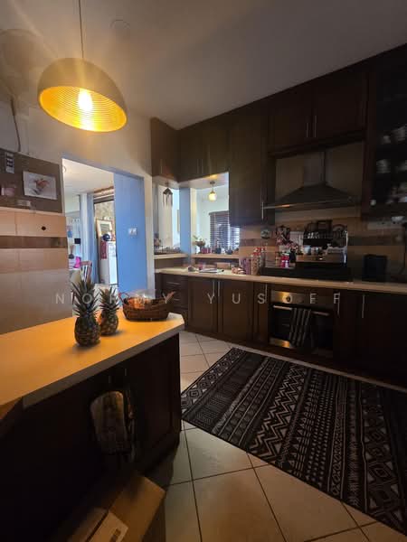 2.5-storey Terraced House for Sale in Bukit Jelutong (Shah Alam) - Normy Yusoff - Kitchen - PropertyGuru.com.my