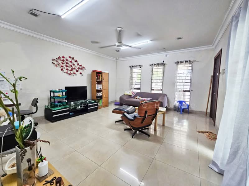 2-storey Terraced House for Sale in Putra Heights (Subang Jaya) - Nobeille Chung - Living Room - PropertyGuru.com.my