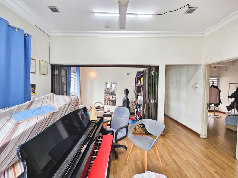 2-storey Terraced House for Sale in Putra Heights (Subang Jaya) - Nobeille Chung - Living Room - PropertyGuru.com.my