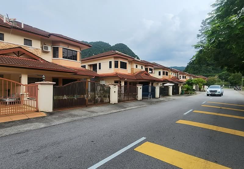 Cluster House for Sale in Sunway City Ipoh (Ulu Kinta) - Alexis Chee - Exterior - PropertyGuru.com.my