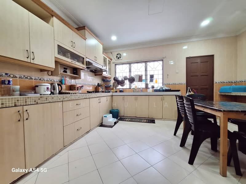 Rumah Teres untuk Dijual di Bandar Putra Permai (Seri Kembangan) - KENT HUI LAU - PropertyGuru.com.my