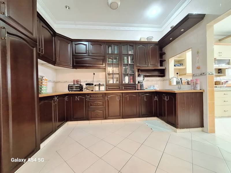 Rumah Teres untuk Dijual di Bandar Putra Permai (Seri Kembangan) - KENT HUI LAU - Kitchen - PropertyGuru.com.my