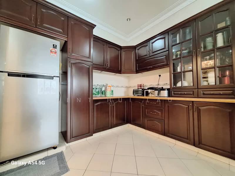 Rumah Teres untuk Dijual di Bandar Putra Permai (Seri Kembangan) - KENT HUI LAU - Kitchen - PropertyGuru.com.my